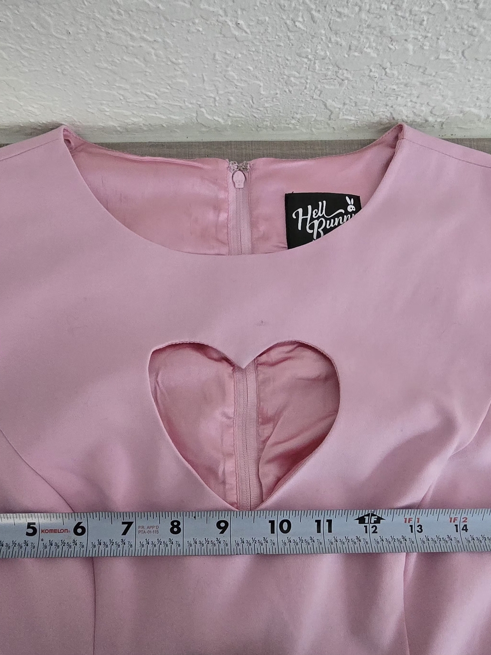 Hell Bunny Pink Rose Embroidered Dress M Heart Cutout Rockabilly Pinup Pockets - Picture 10 of 13